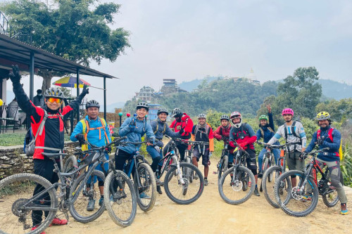 Annapurna Circuit and Mustang Mountain Bike Tour